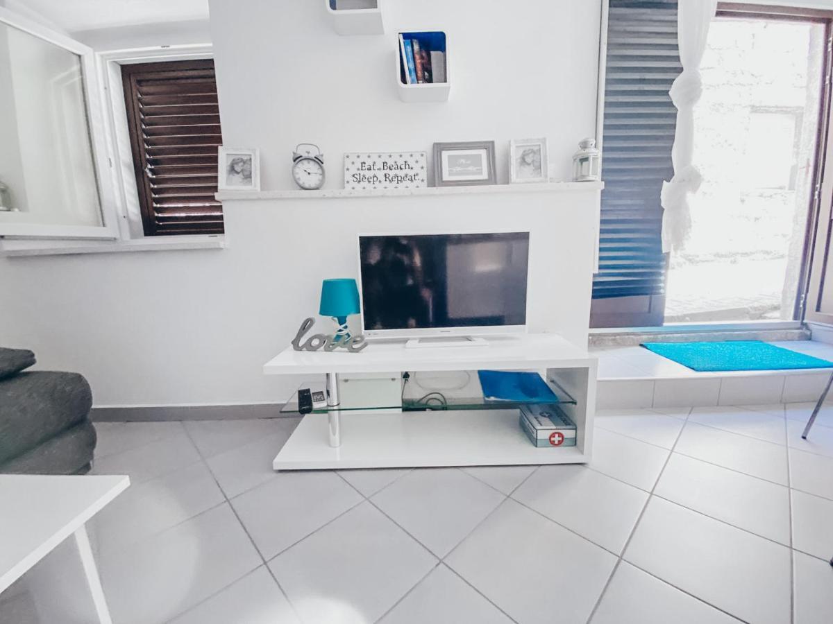 Apartment Estera Jelsa  Exterior photo